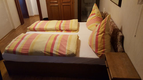 Kansakar Hotel كايزرسلاوترن المظهر الخارجي الصورة