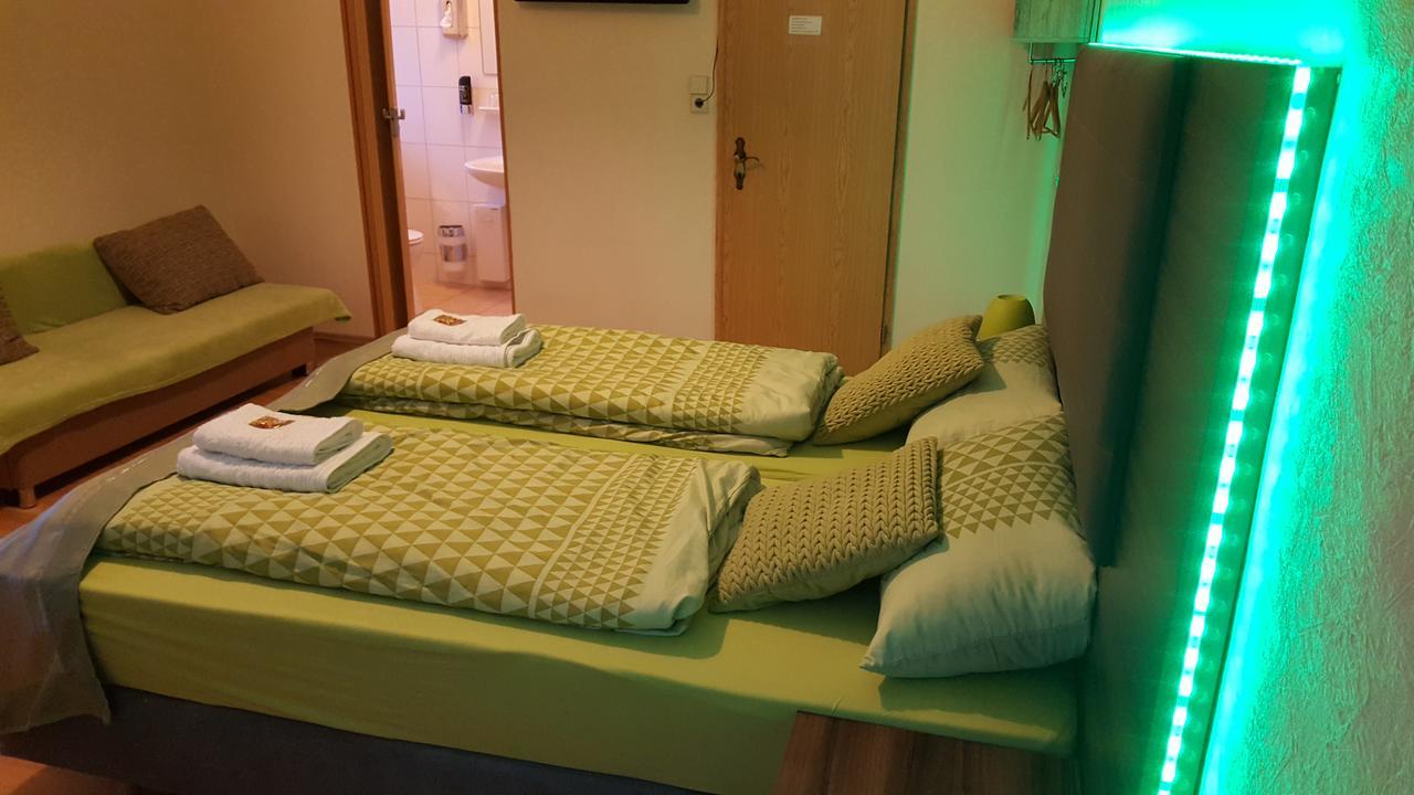 Kansakar Hotel كايزرسلاوترن المظهر الخارجي الصورة
