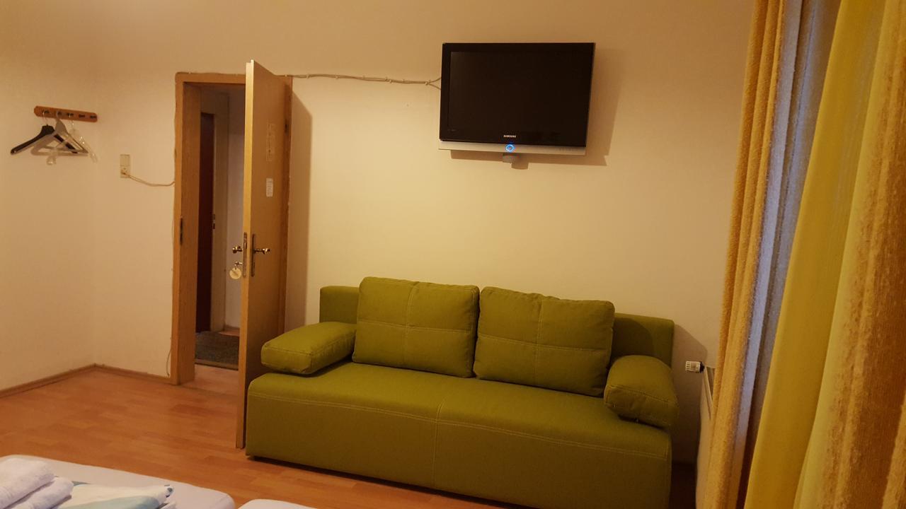 Kansakar Hotel كايزرسلاوترن المظهر الخارجي الصورة