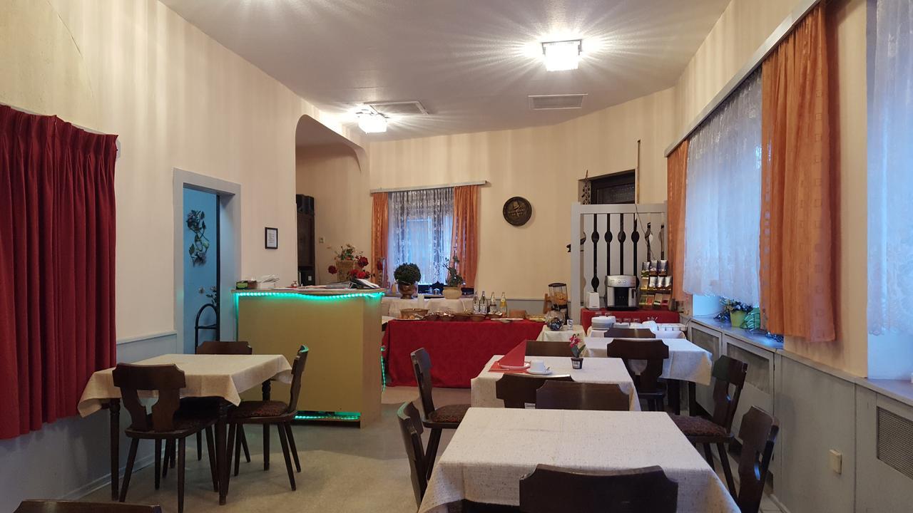 Kansakar Hotel كايزرسلاوترن المظهر الخارجي الصورة