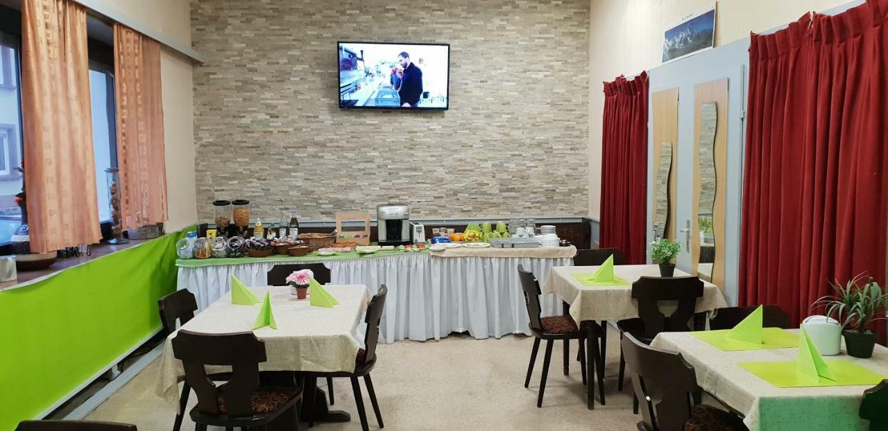Kansakar Hotel كايزرسلاوترن المظهر الخارجي الصورة